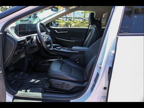 Used 2024 Kia EV6 Light RWD image 24