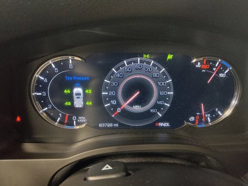 Used 2018 Cadillac Escalade Luxury RWD image 23