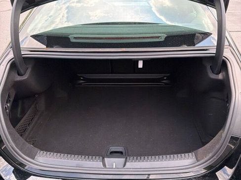 Used 2024 Mercedes-Benz E 350 4MATIC Sedan image 17