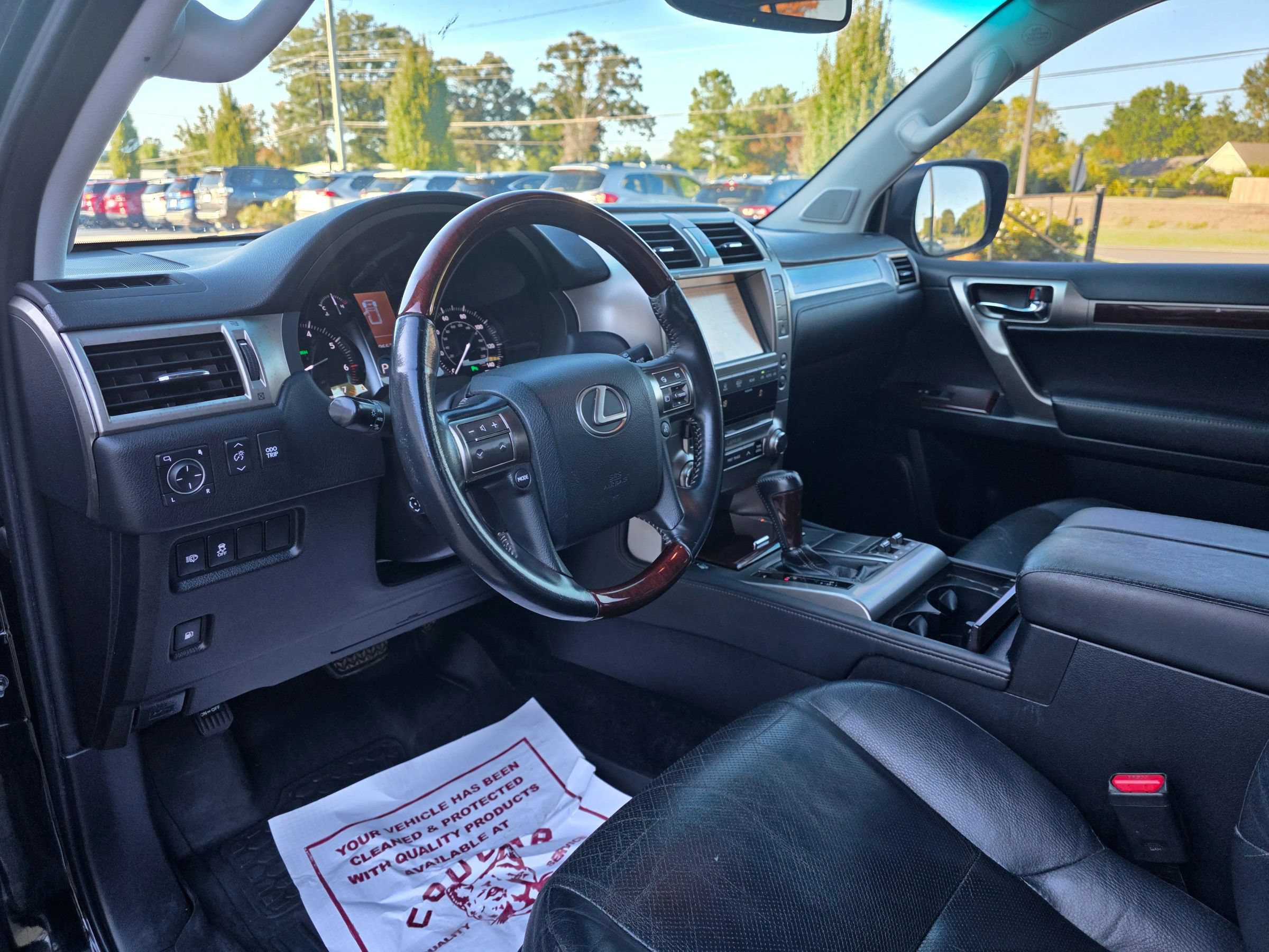 Used 2015 Lexus GX 460 w/ Premium Package AWD/4WD image 13
