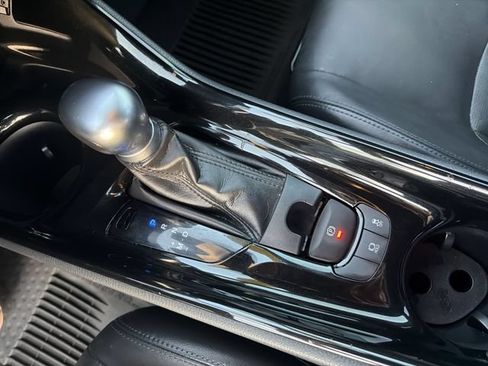 Certified 2019 Toyota C-HR Limited FWD image 23