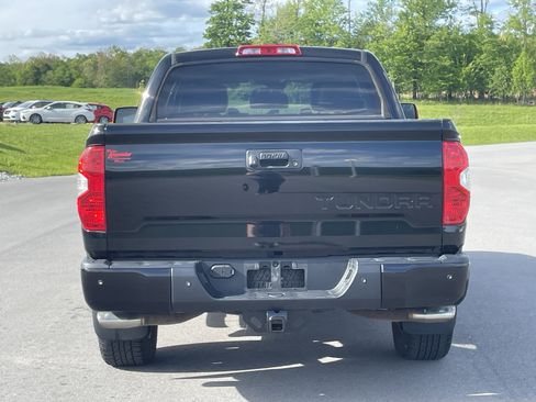 Used 2018 Toyota Tundra Limited w/ Limited Premium Package AWD/4WD image 4