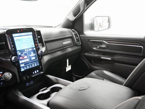 New 2025 RAM 1500 Laramie image 17