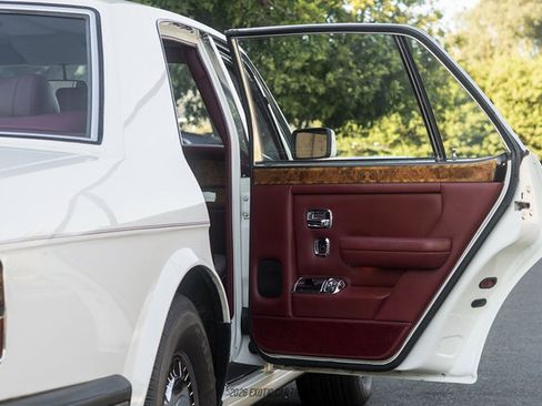 Used 1989 Bentley Turbo R RWD image 39