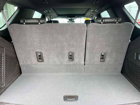 Used 2023 GMC Yukon Denali AWD/4WD image 18