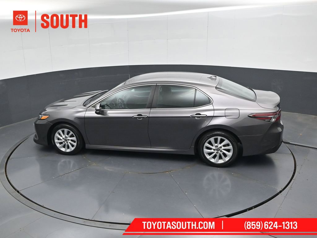 Used 2022 Toyota Camry LE FWD image 47