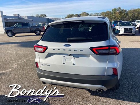 New 2026 Ford Escape Active image 10