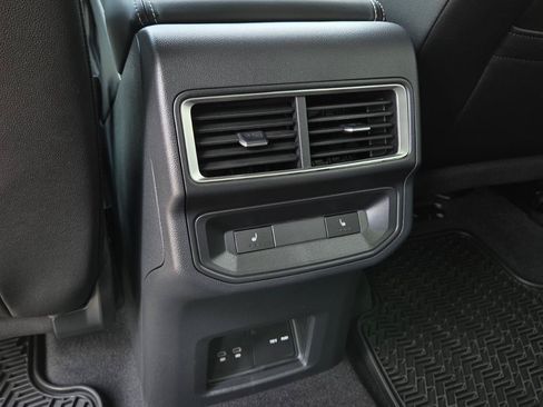 Used 2026 Volkswagen Atlas Cross Sport SEL AWD/4WD image 45