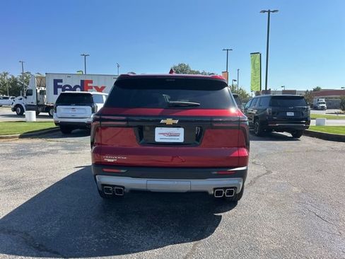New 2026 Chevrolet Traverse LT w/ Enhanced Driving Package image 4