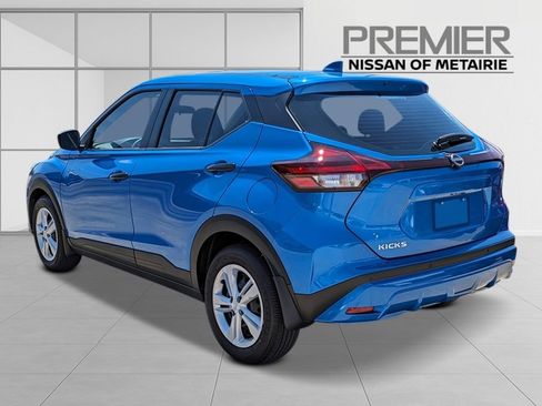 New 2025 Nissan Kicks Play S image 3