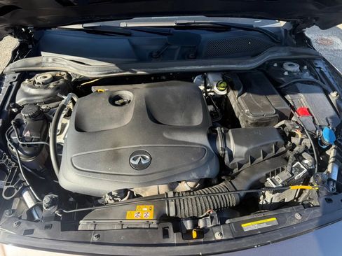 Used 2019 INFINITI QX30 AWD w/ Cargo Package image 27