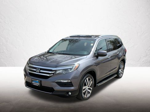 Used 2016 Honda Pilot Touring image 1