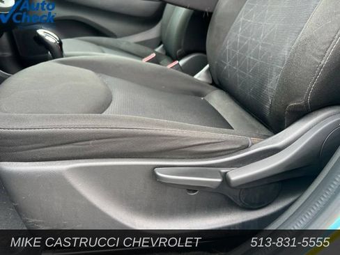 Used 2021 Chevrolet Spark LT FWD image 10