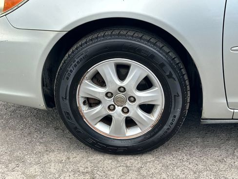 Used 2003 Toyota Camry LE FWD image 11