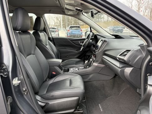 Used 2021 Subaru Forester Limited w/ Popular Package #3 image 30