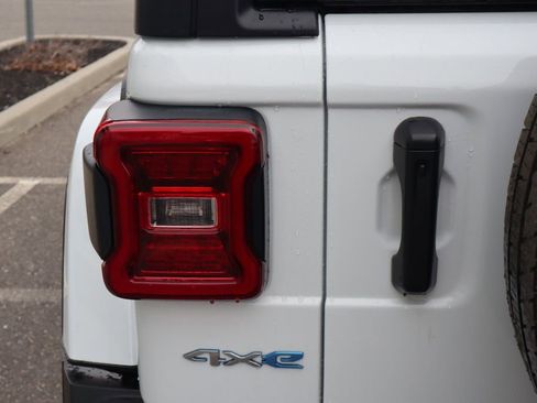 Used 2023 Jeep Wrangler Unlimited Sahara w/ Cold Weather Group image 36