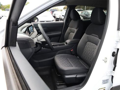 New 2026 Nissan Kicks SV image 8