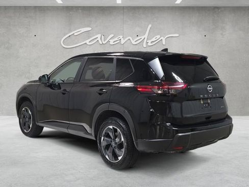 Used 2025 Nissan Rogue SV image 14