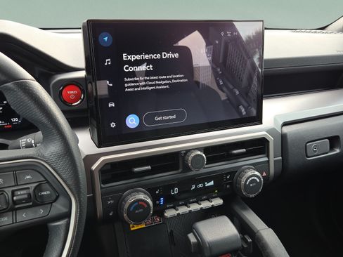 Certified 2025 Toyota 4Runner TRD Off-Road Premium AWD/4WD image 19