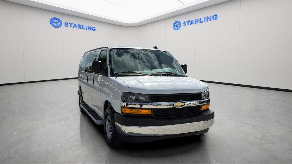 Used 2025 Chevrolet Express 2500 w/ Driver Convenience Package RWD image 28