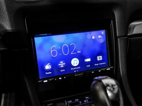 Used 2015 Porsche Cayman image 28