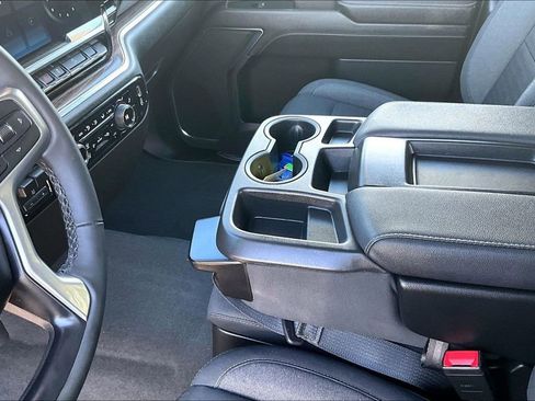 Used 2023 Chevrolet Silverado 1500 RST AWD/4WD image 17