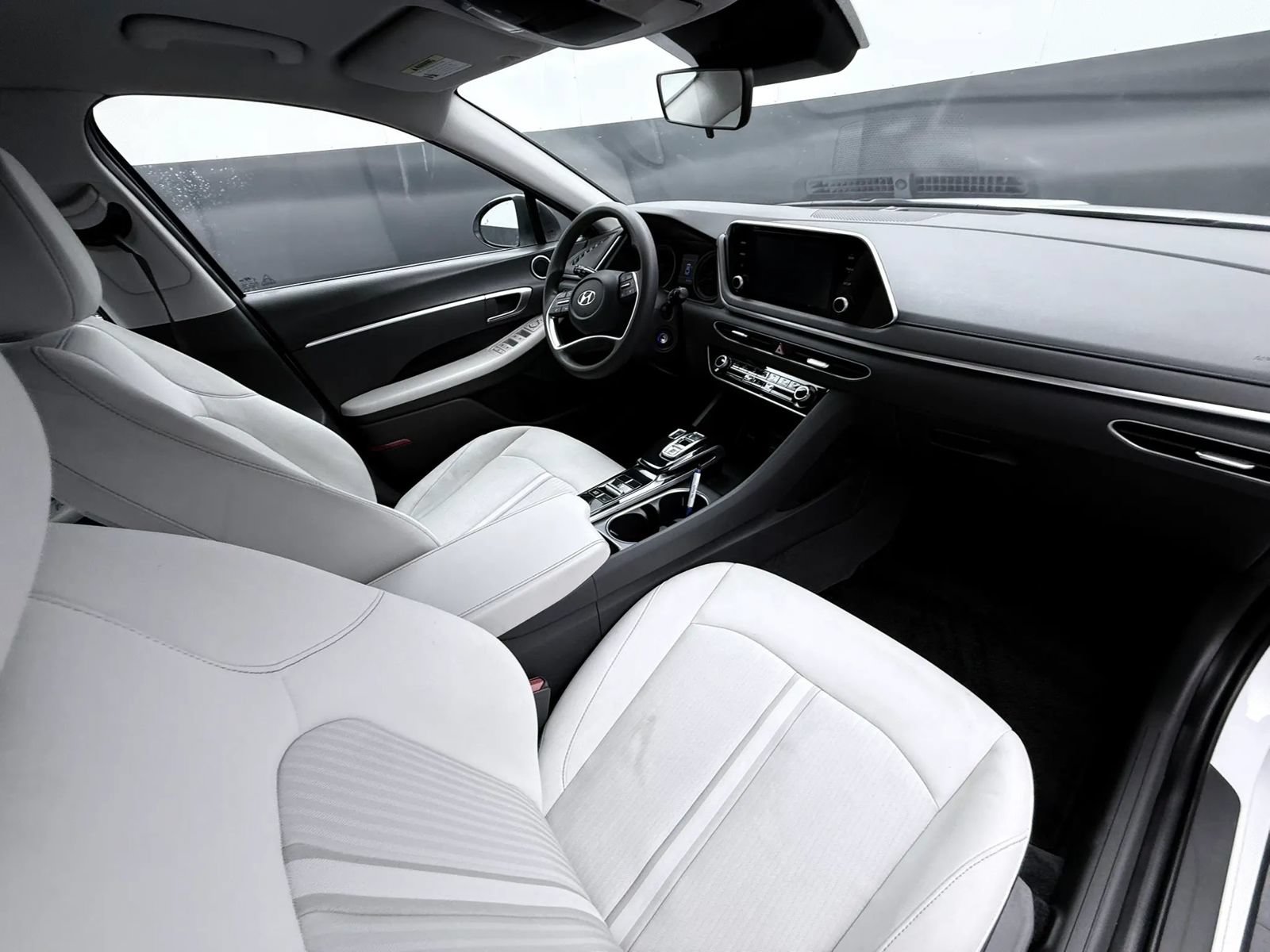 Used 2023 Hyundai Sonata SE FWD image 11