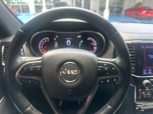 Used 2019 Jeep Grand Cherokee High Altitude AWD/4WD image 4