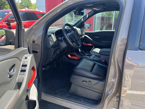 Certified 2024 Nissan Frontier PRO-4X w/ Pro Premium Package AWD/4WD image 3