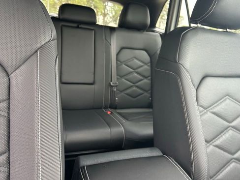 New 2026 Volkswagen Atlas SE image 38