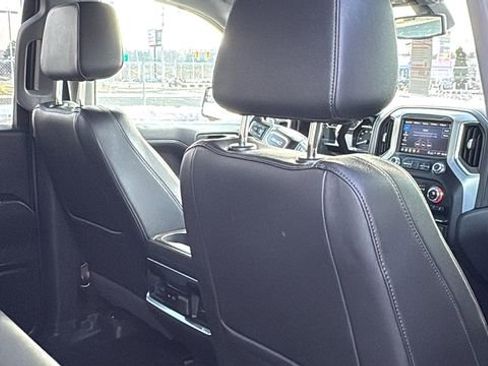 Used 2022 GMC Sierra 1500 SLT w/ SLT Convenience Package image 28