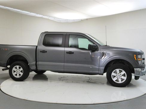 Used 2023 Ford F150 XLT image 9