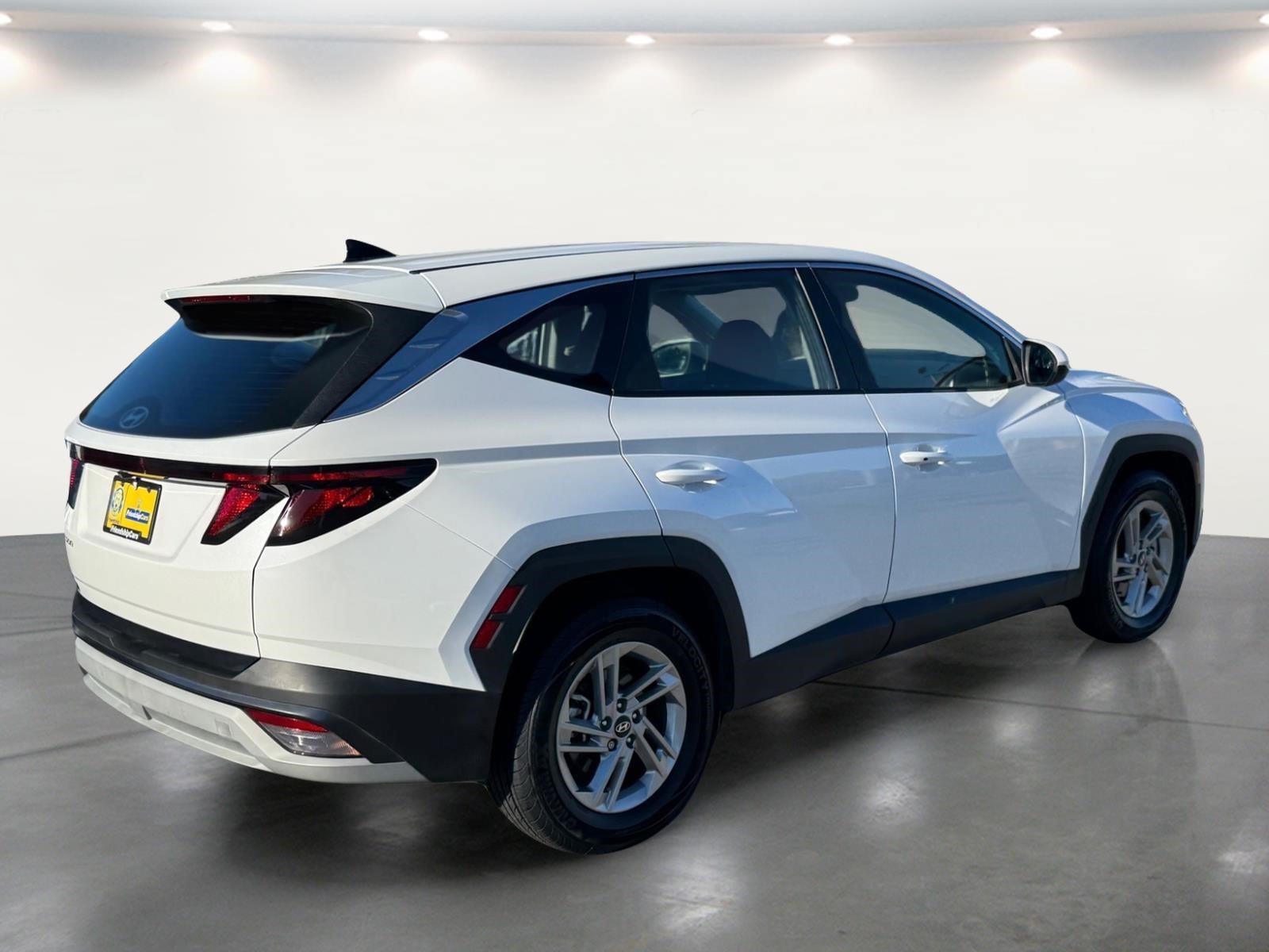 Certified 2025 Hyundai Tucson SE FWD image 3