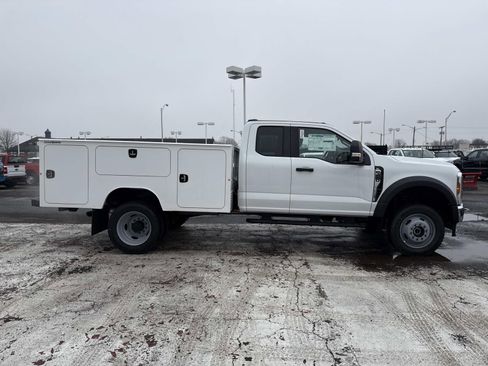 New 2026 Ford F450 XL w/ XL Chrome Package image 2