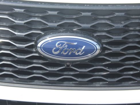 Used 2023 Ford Explorer ST w/ Equipment Group 401A AWD/4WD image 11