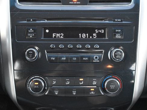 Used 2014 Nissan Altima 2.5 S w/ Sport Value Package image 25