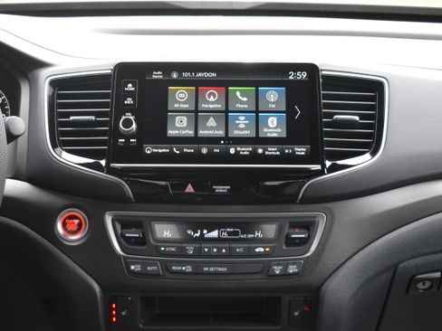 Used 2025 Honda Ridgeline TrailSport+ image 16