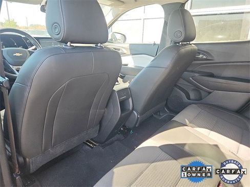 Used 2025 Chevrolet Trax LT w/ Driver Confidence Package image 23