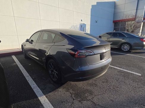 Used 2023 Tesla Model 3 Standard Range image 4