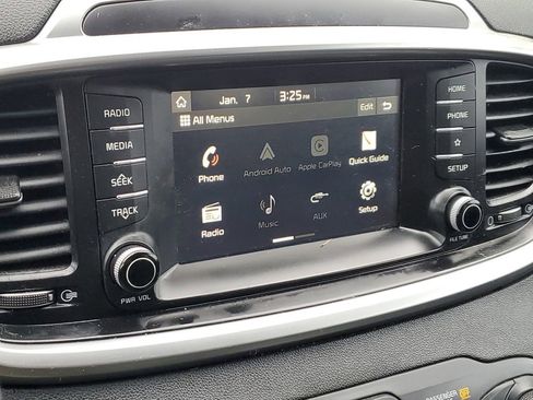 Used 2019 Kia Sorento L image 15