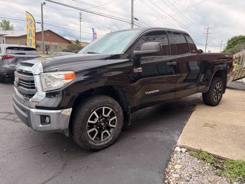 Used 2015 Toyota Tundra SR5 w/ TRD Off Road Package AWD/4WD image 4
