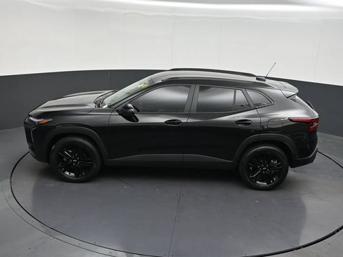 Used 2025 Chevrolet Trax ACTIV w/ Driver Confidence Package FWD image 16
