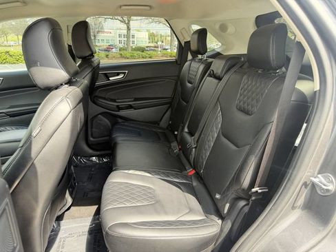 Used 2024 Ford Edge Titanium AWD/4WD image 22