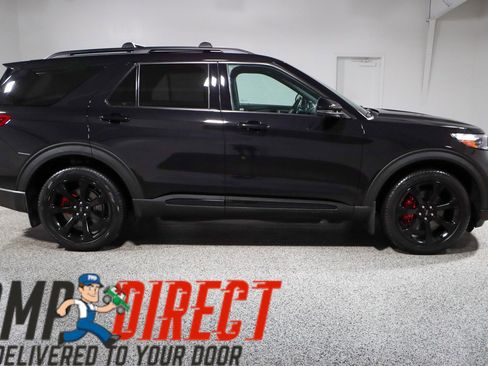 Used 2021 Ford Explorer ST w/ ST Street Pack image 6
