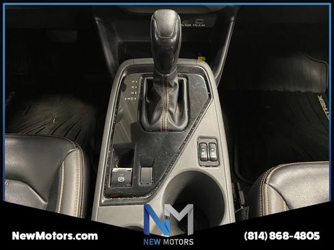 Used 2024 Subaru Crosstrek 2.5i Limited w/ Crosstrek Mirror Package AWD/4WD image 11