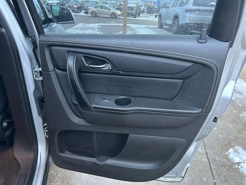 Used 2014 Chevrolet Traverse LT w/ All-Star Edition image 16