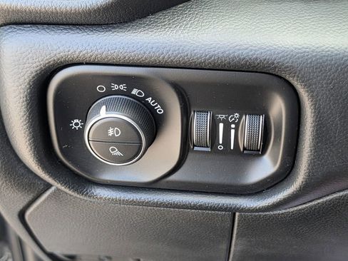 Used 2020 RAM 2500 Laramie AWD/4WD image 23