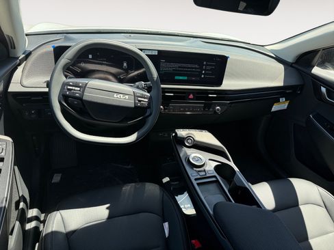 New 2026 Kia EV6 Wind RWD image 15