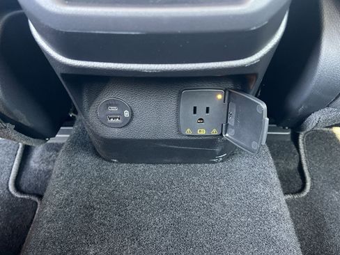 New 2025 Ford Ranger XLT w/ FX4 Off-Road Package image 18