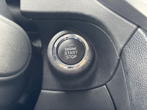 Used 2022 Subaru Ascent Limited image 24